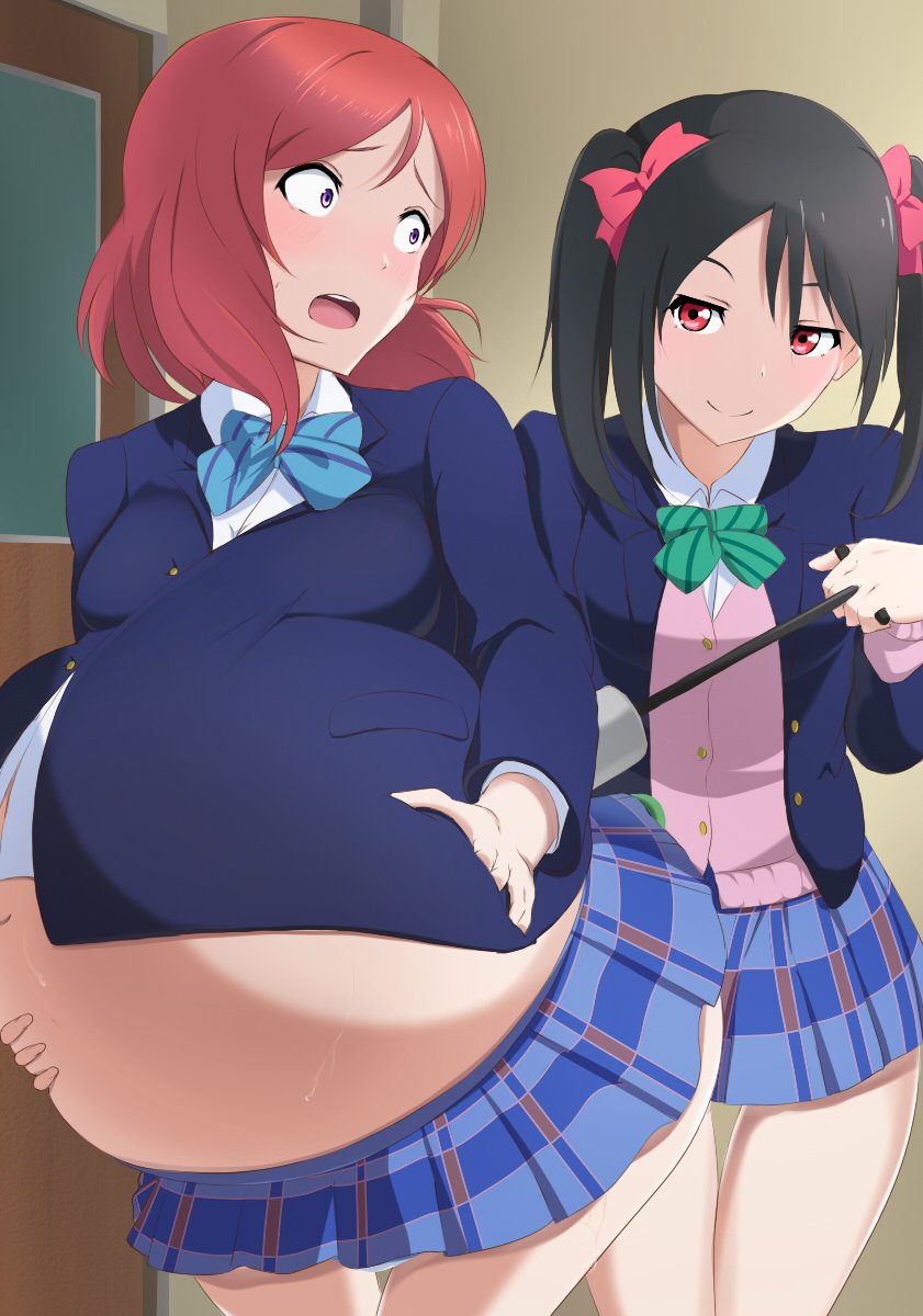 Even More Random Images I got off Twitter page 3 full